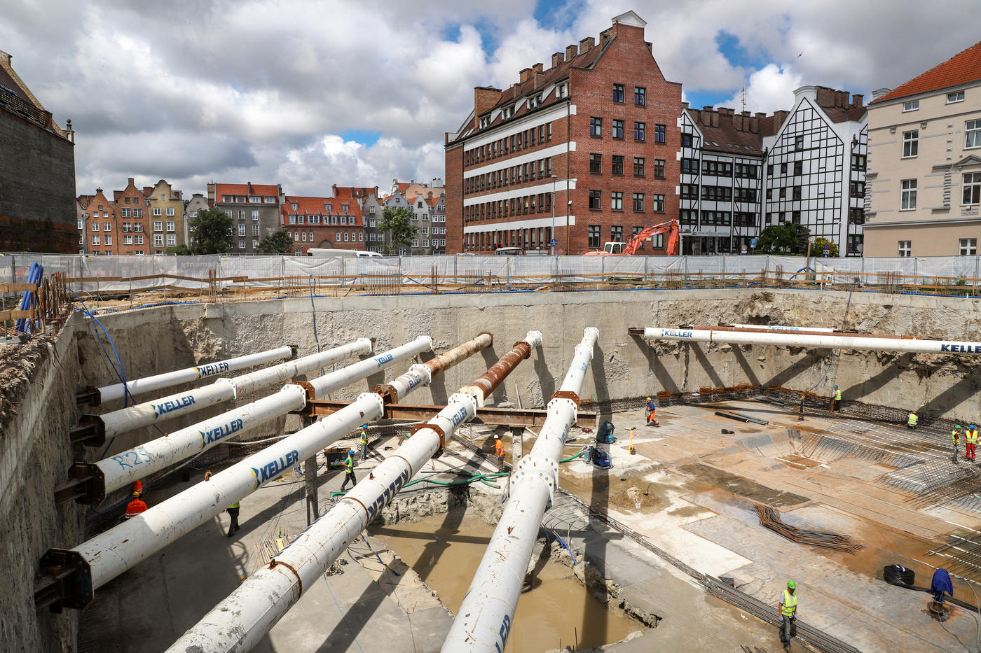 construction site, residential buildings